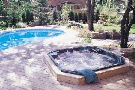 Pool hot tub